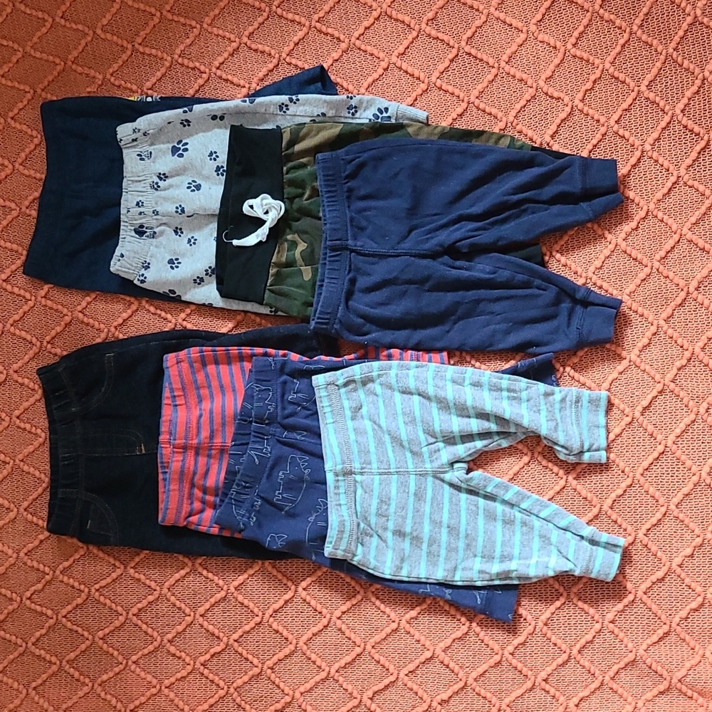 Lot of 8 Baby Pants in size 3-6 months